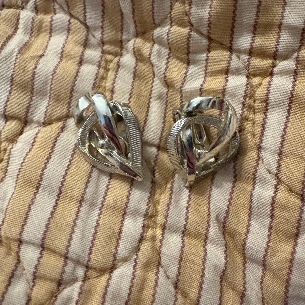Vintage Silver Tone Twist Clip-On Stud Earrings